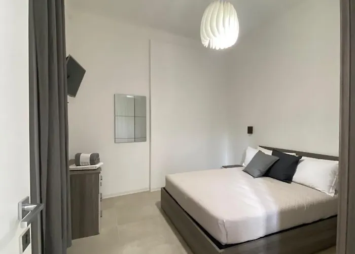 San Martino Third Floor No Lift 3* La Spezia