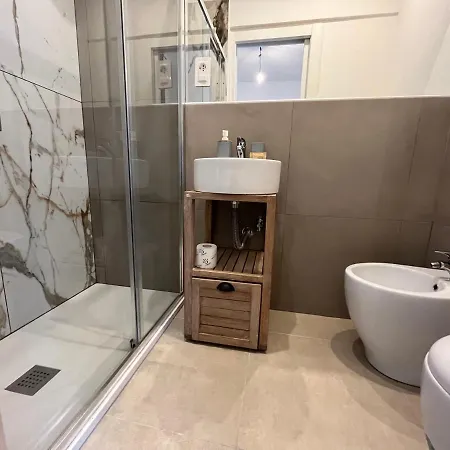 San Martino Third Floor No Lift Гостевой дом Специя