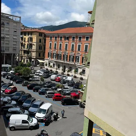 San Martino Third Floor No Lift בית הארחה לה ספציה